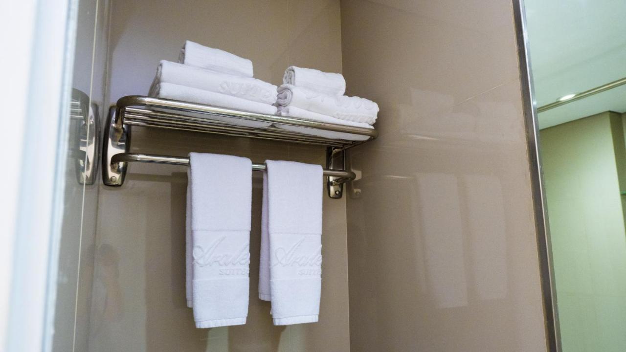 Azalea Suites Cikarang By Jayakarta Group エクステリア 写真