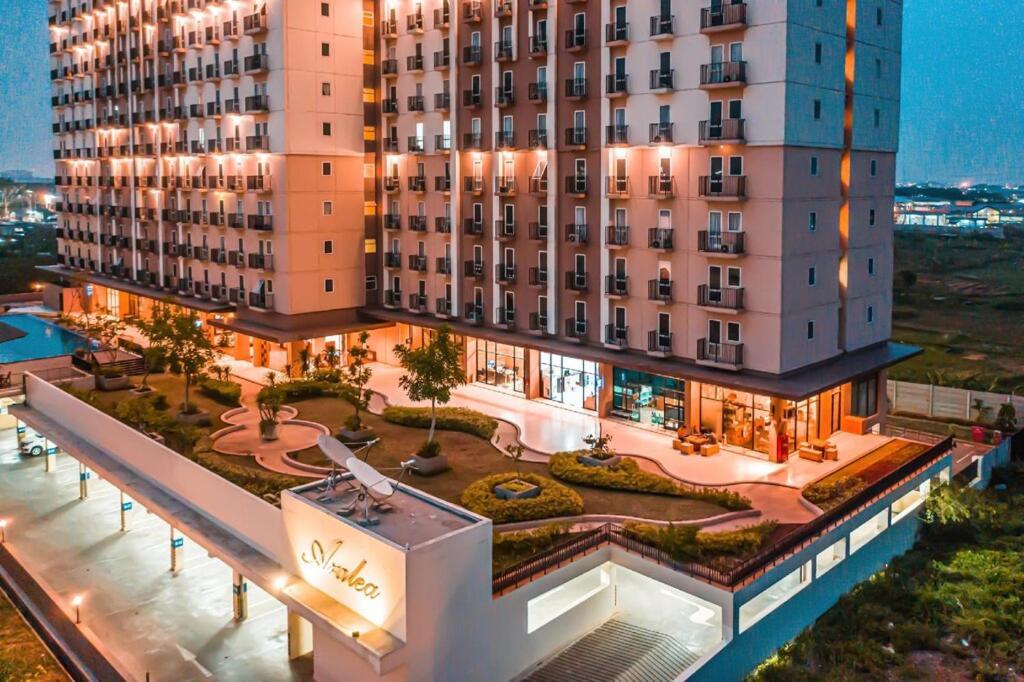Azalea Suites Cikarang By Jayakarta Group エクステリア 写真